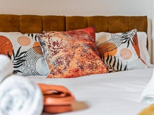 Bs6 5 Bedroom 10 Beds Parking Holiday home *