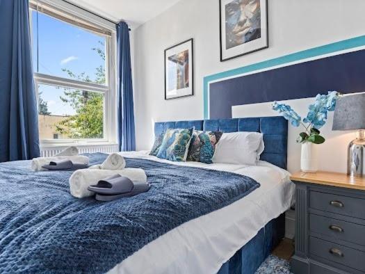 Bs6 5 Bedroom 10 Beds Parking Holiday home