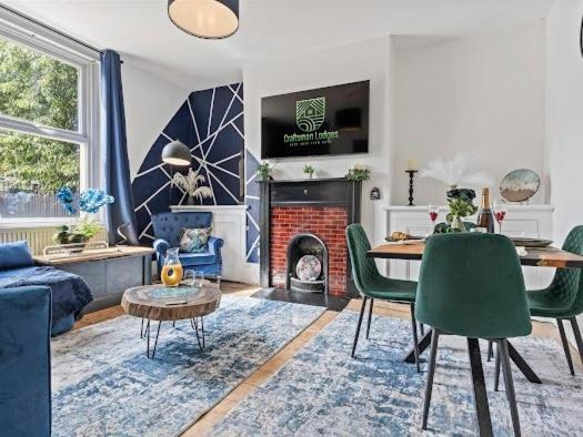 Bs6 5 Bedroom 10 Beds Parking *